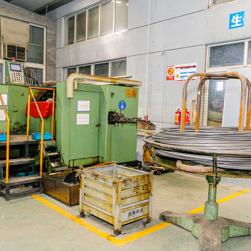 Sản xuất vít phi tiêu chuẩn